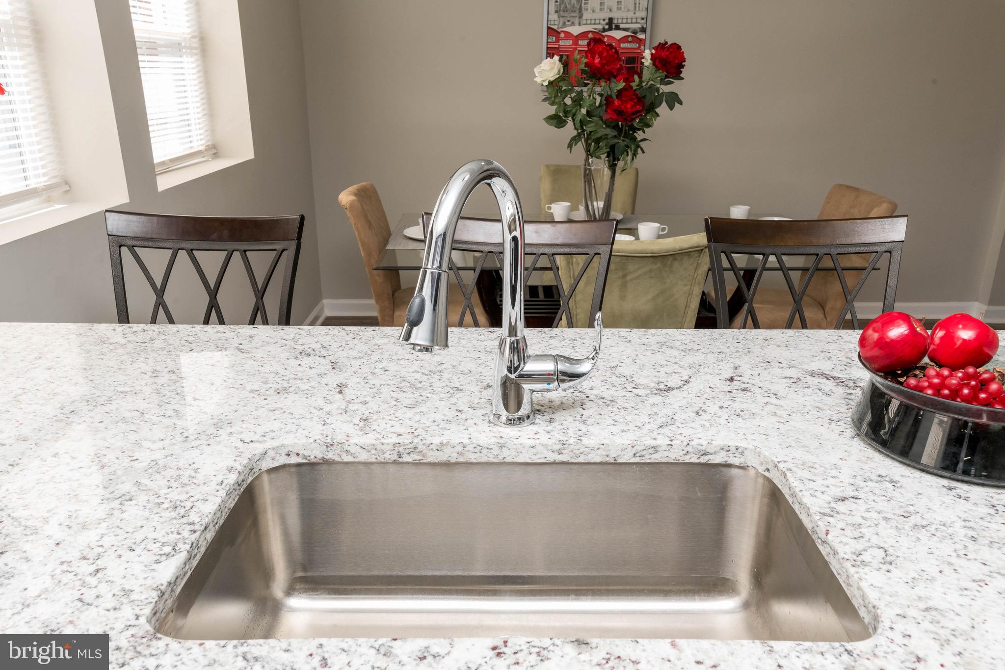 PERRING LOCH - Residential