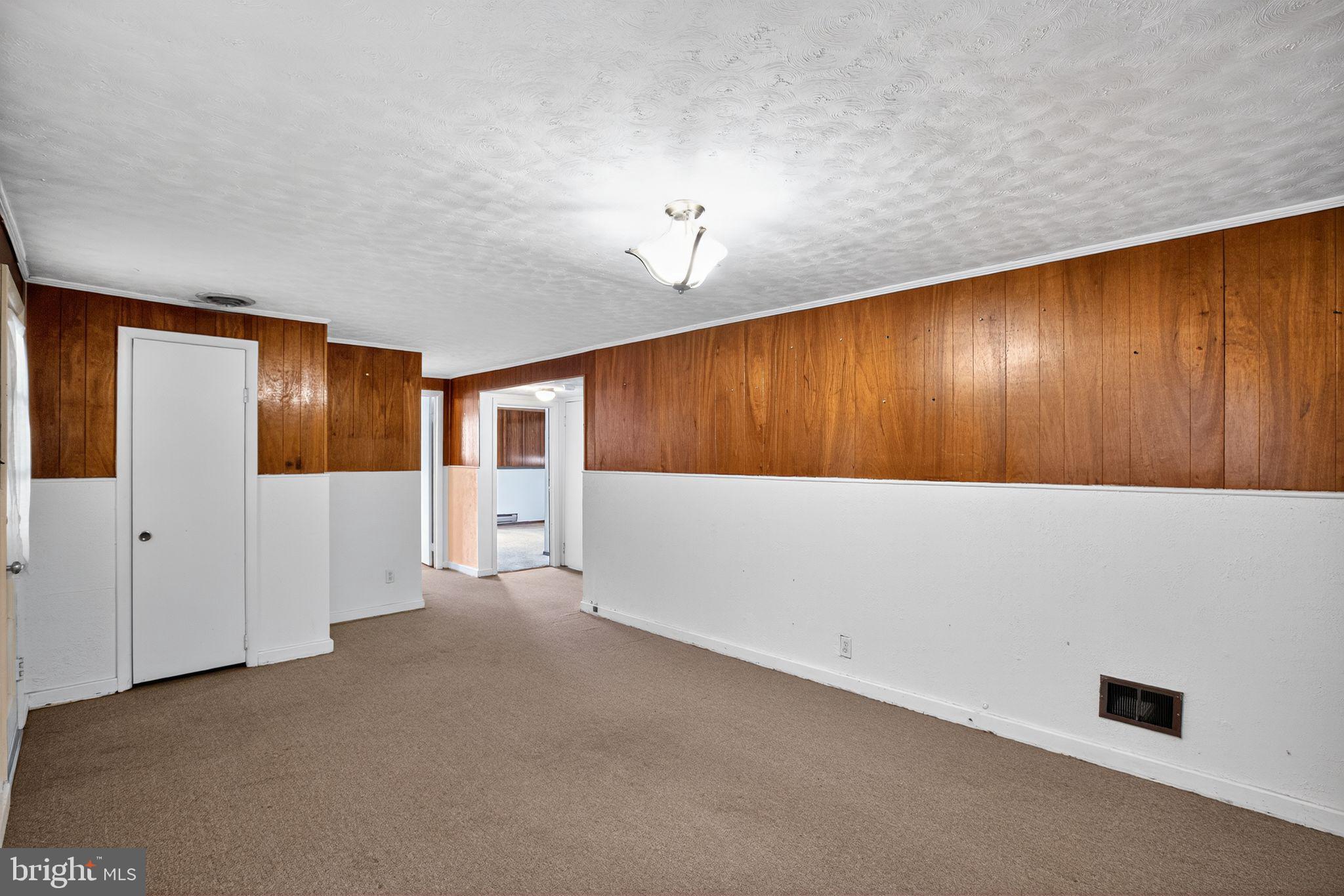 CHELTENHAM FOREST - Residential