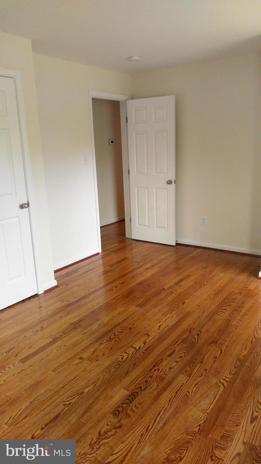 BAREFOOT ACRES - Residential