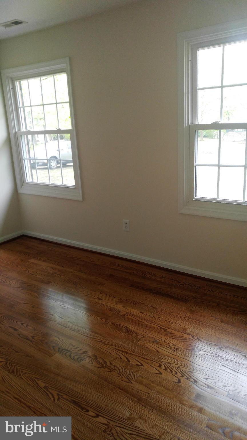 BAREFOOT ACRES - Residential