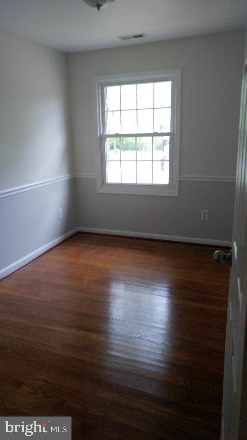 BAREFOOT ACRES - Residential