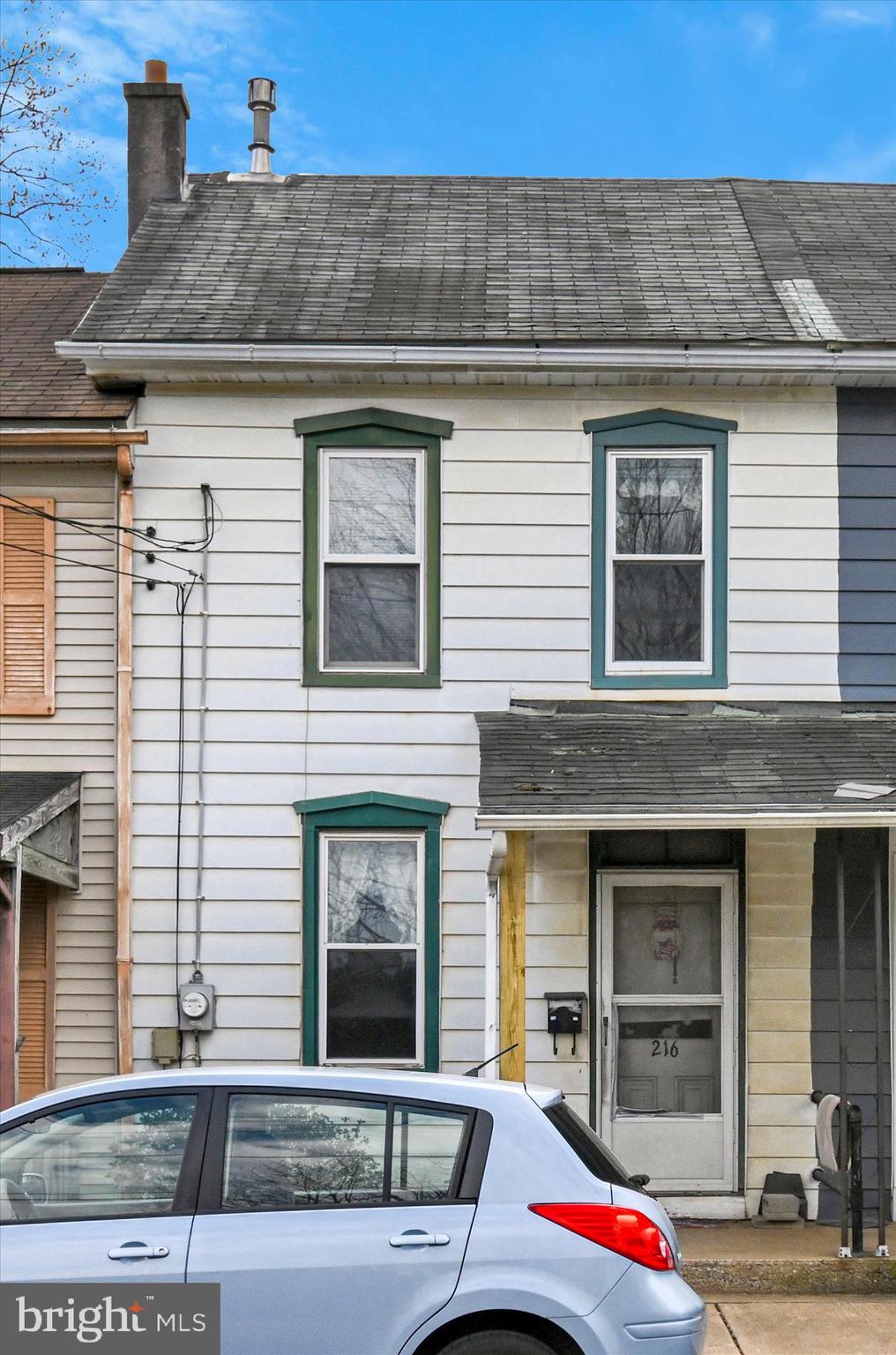 216 E DONEGAL STREET