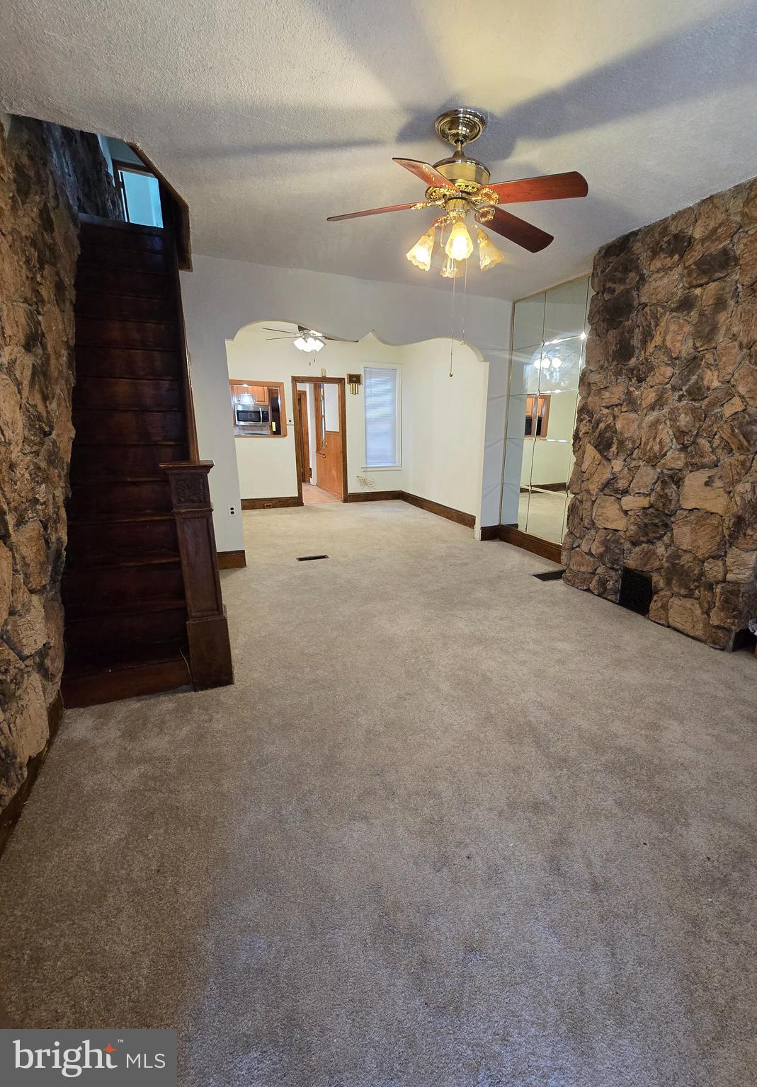 5533 POPLAR STREET
