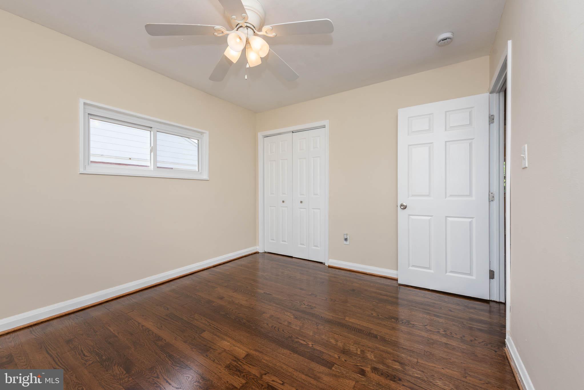 CHARLESMONT - Residential Lease