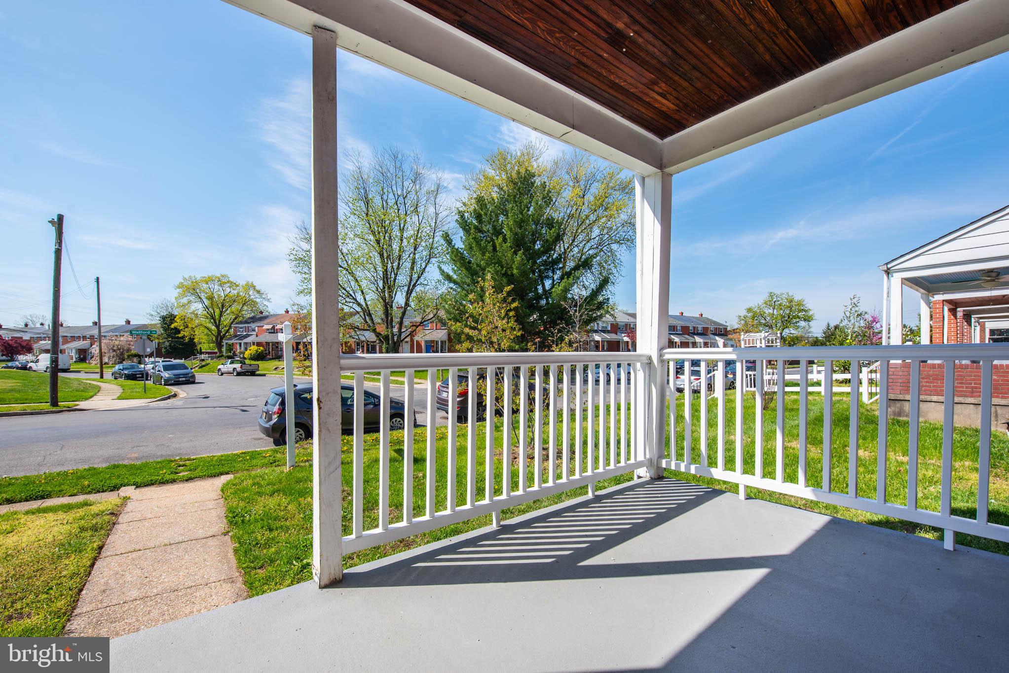 CHARLESMONT - Residential Lease
