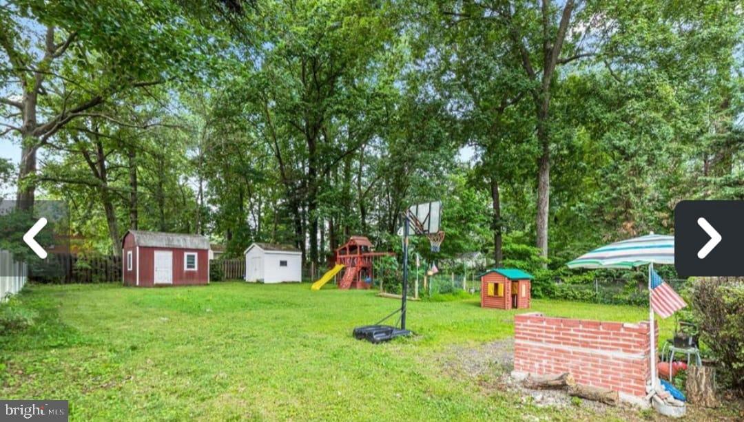 FAIRFAX WOODS - Residential Lease