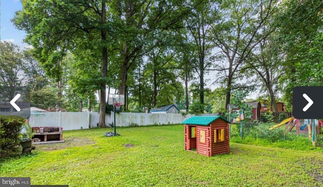 FAIRFAX WOODS - Residential Lease