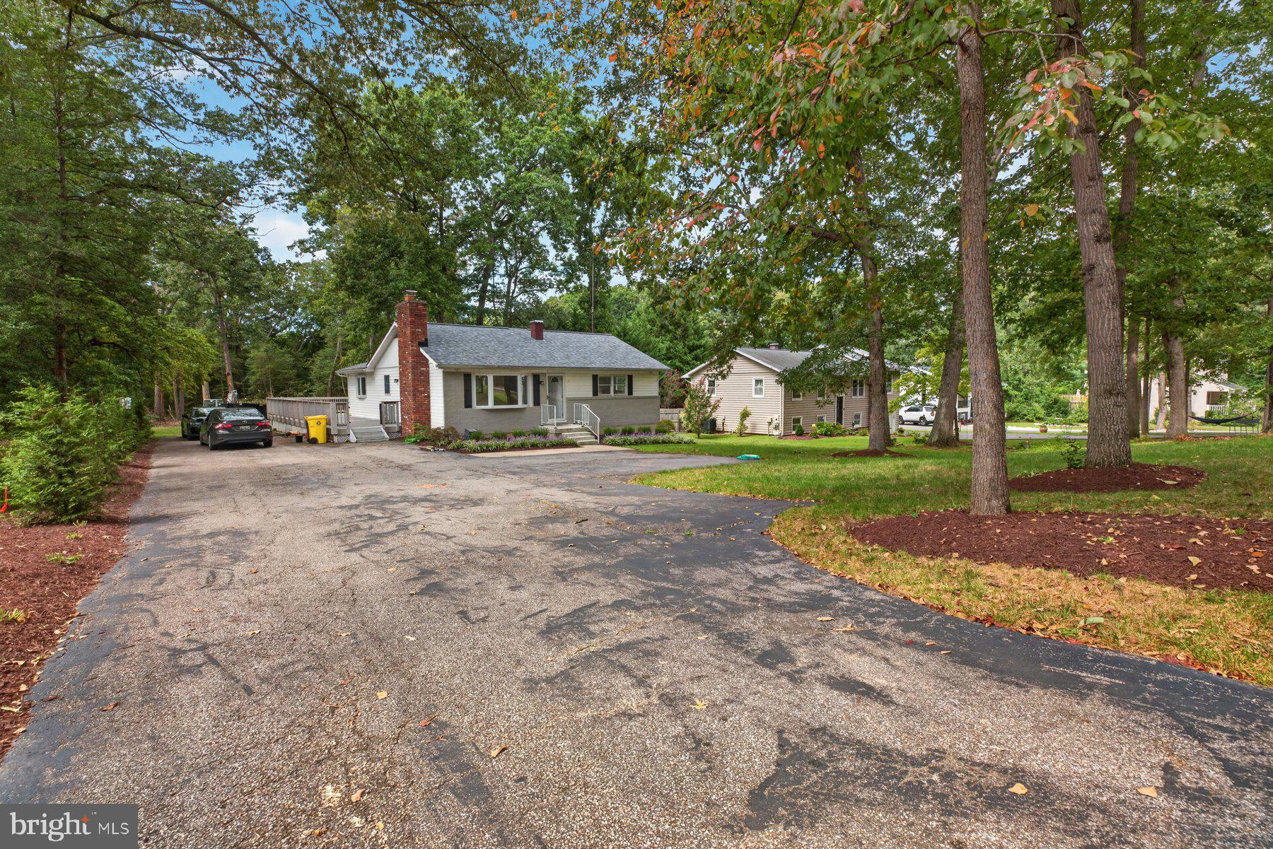 512 SAINT MARTINS LANE