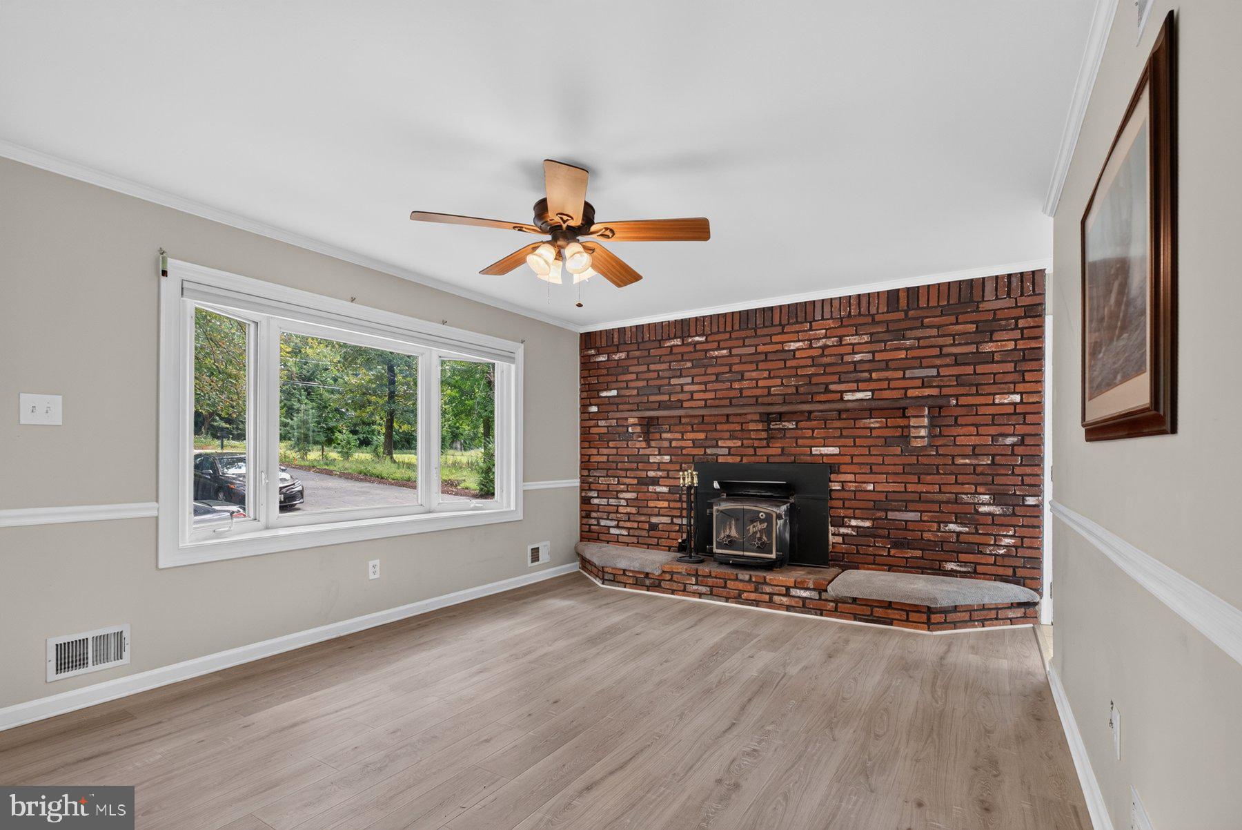 512 SAINT MARTINS LANE