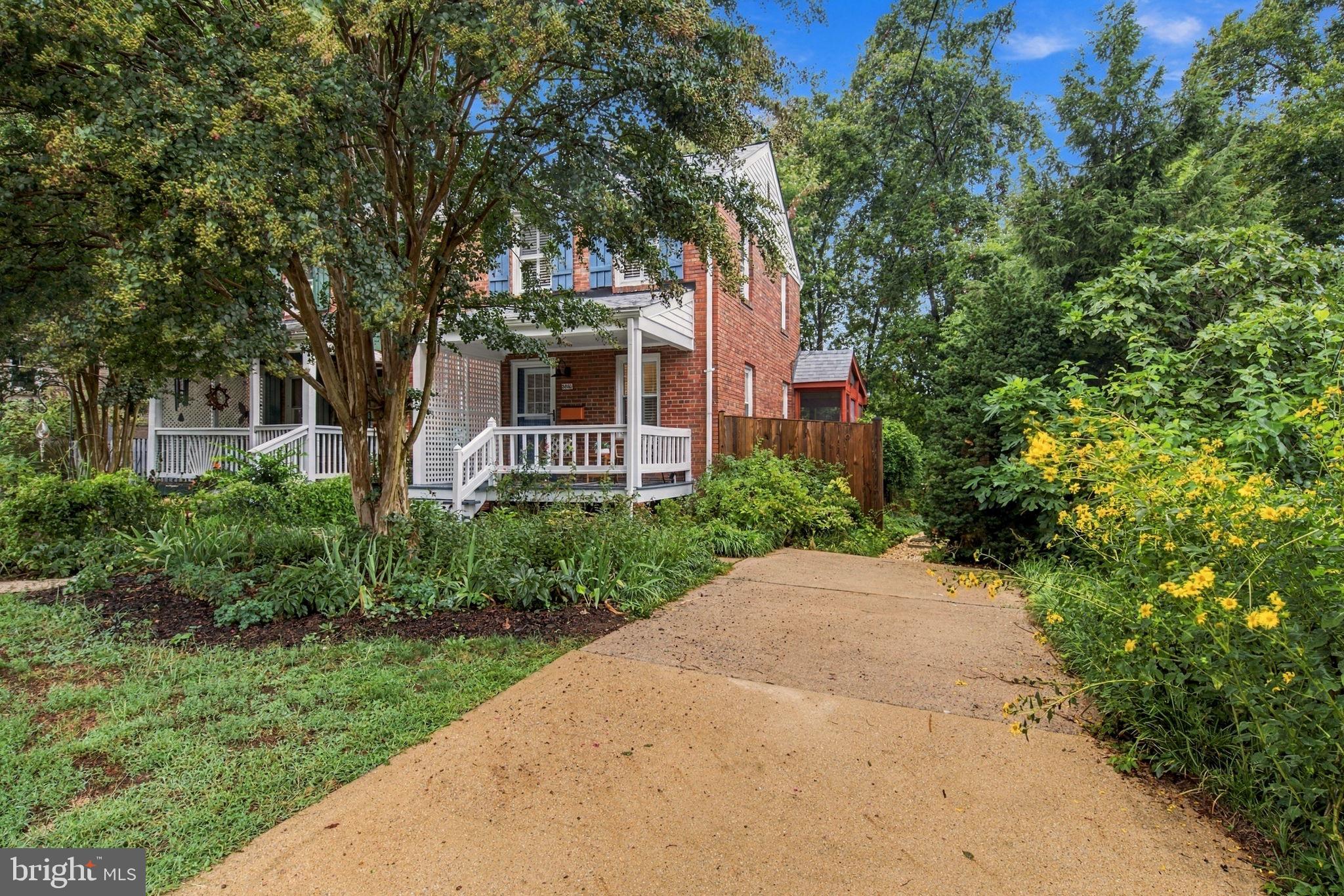 5840 EDGEHILL DRIVE