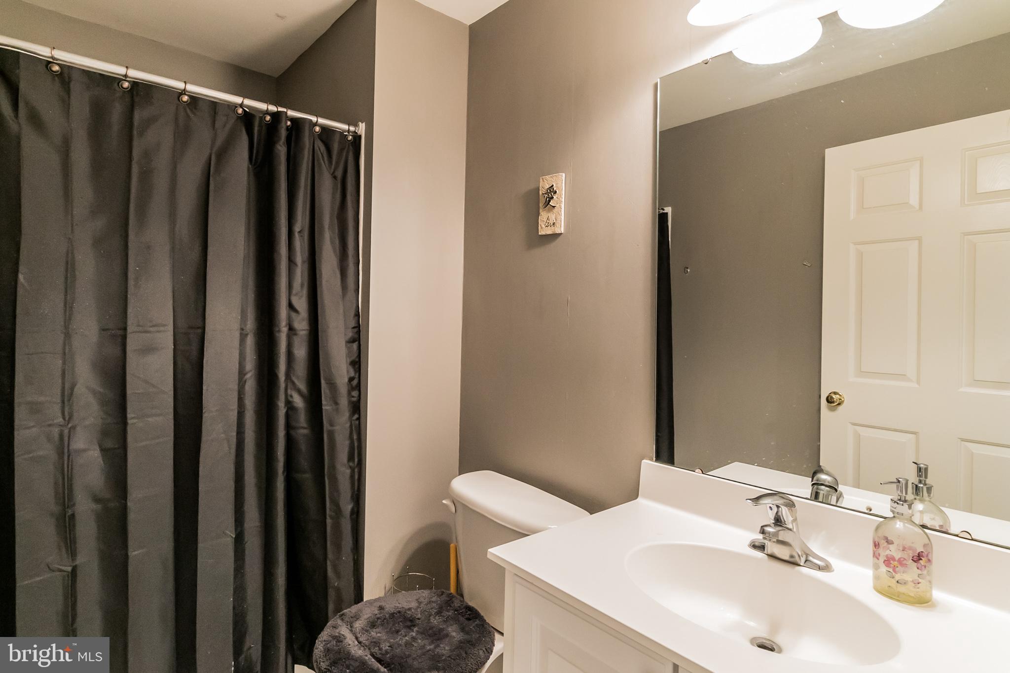 JONES FARM - Residential Lease