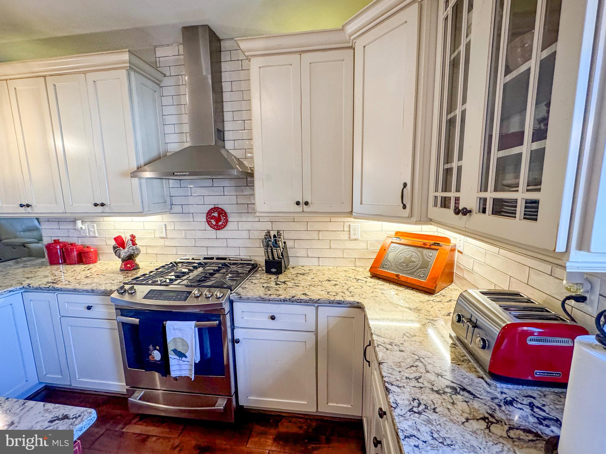 NONE  NO HOA - Residential