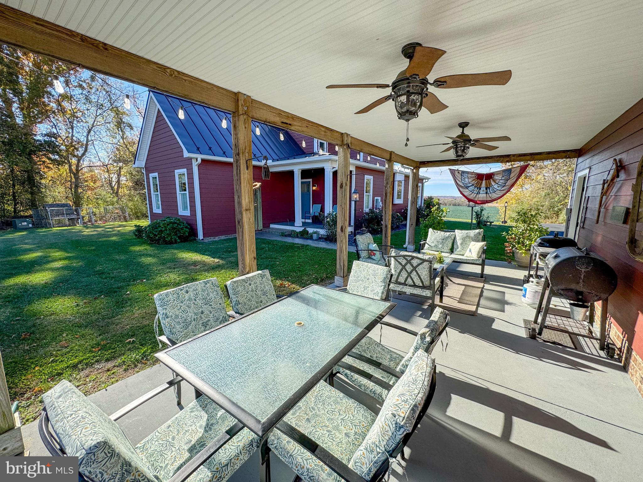 NONE  NO HOA - Residential