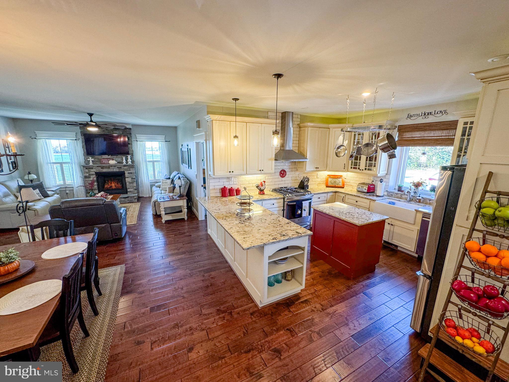 NONE  NO HOA - Residential