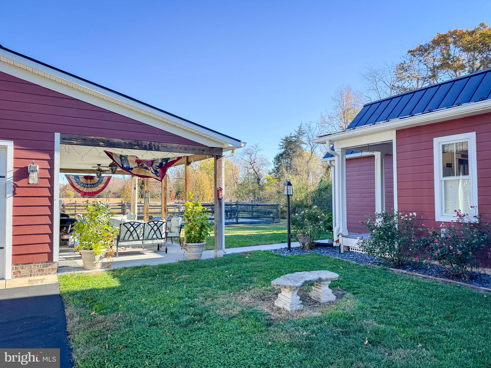 NONE  NO HOA - Residential