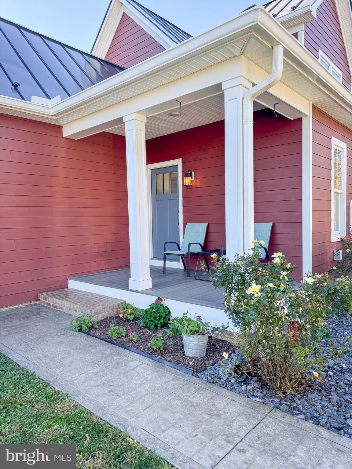 NONE  NO HOA - Residential