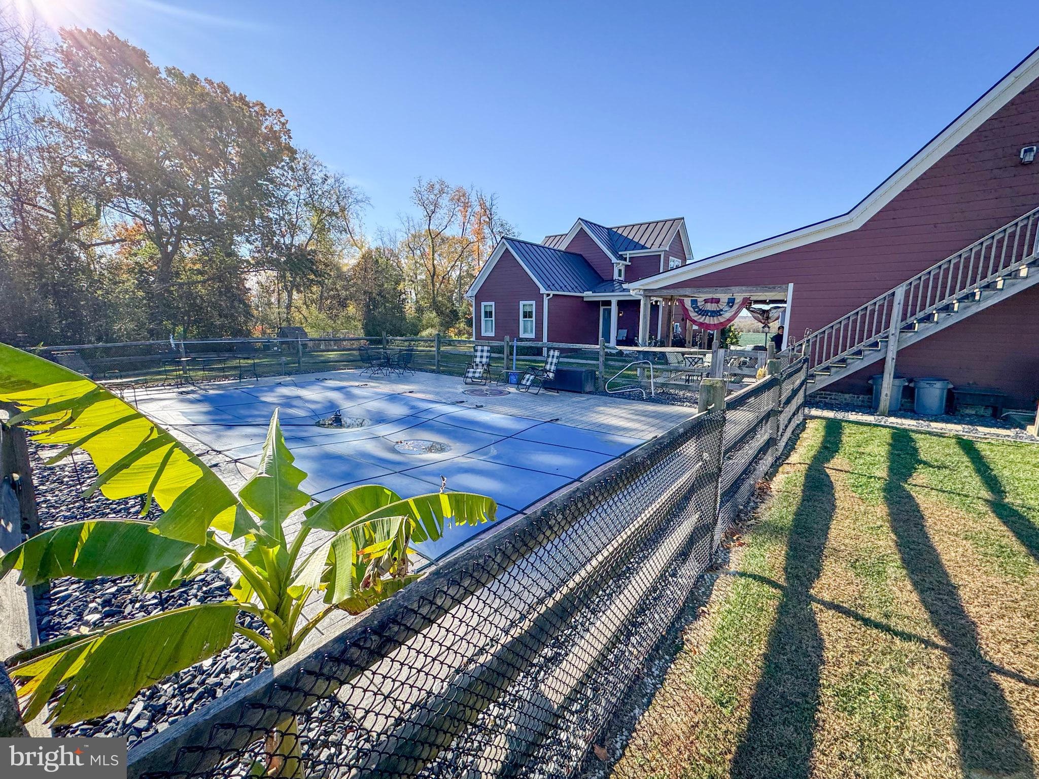 NONE  NO HOA - Residential