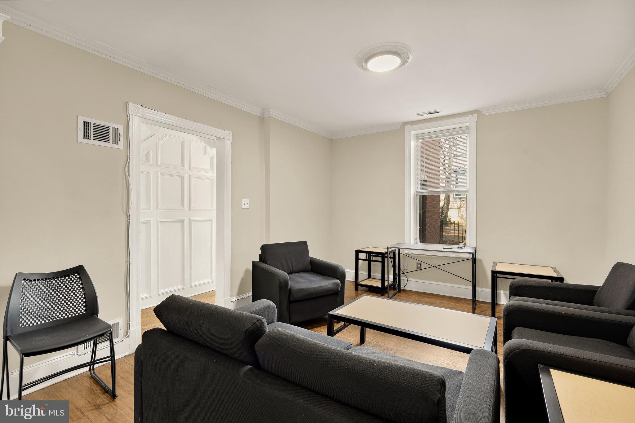CAPITOL HILL - Residential