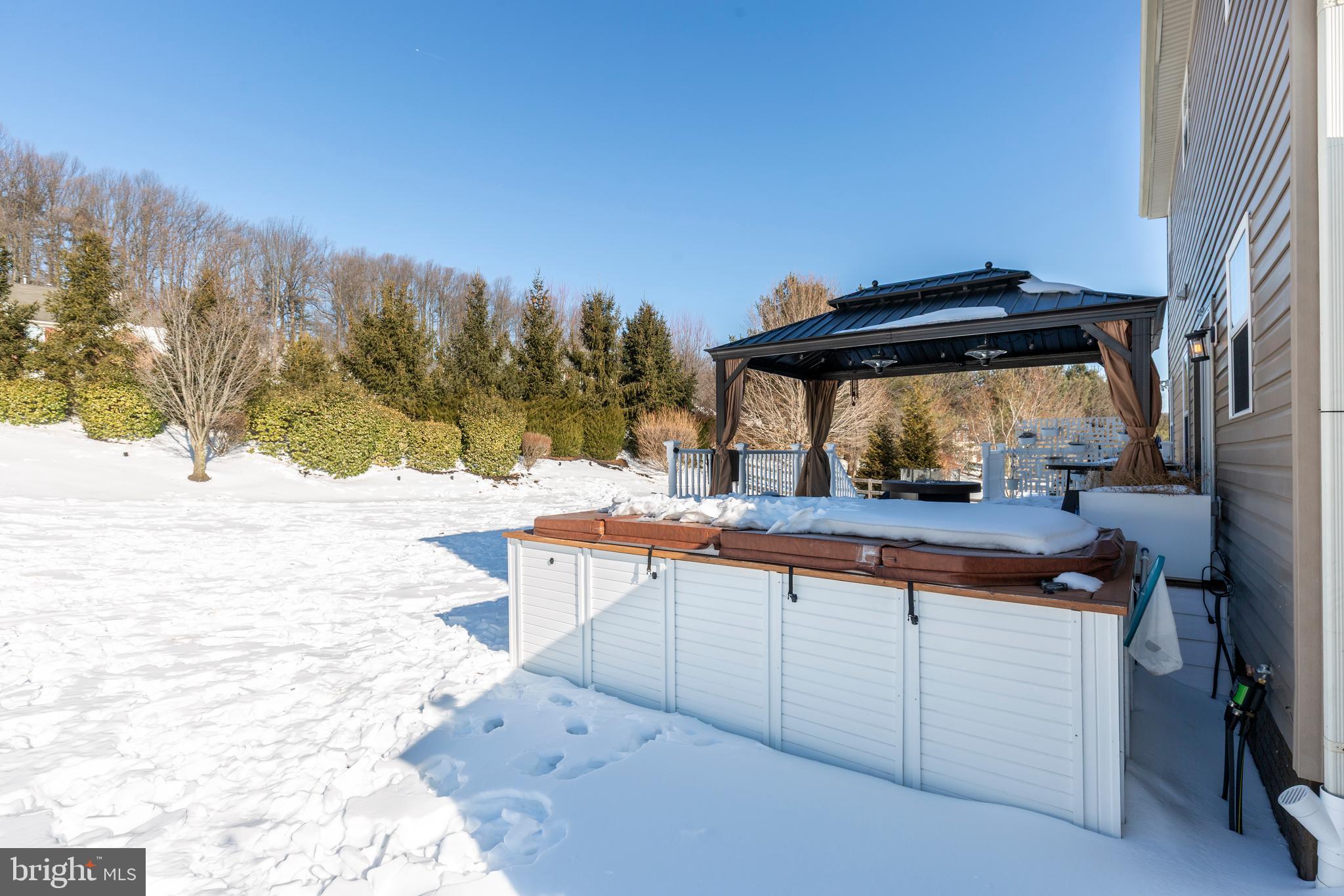 HALLIE HILL FARM - Residential