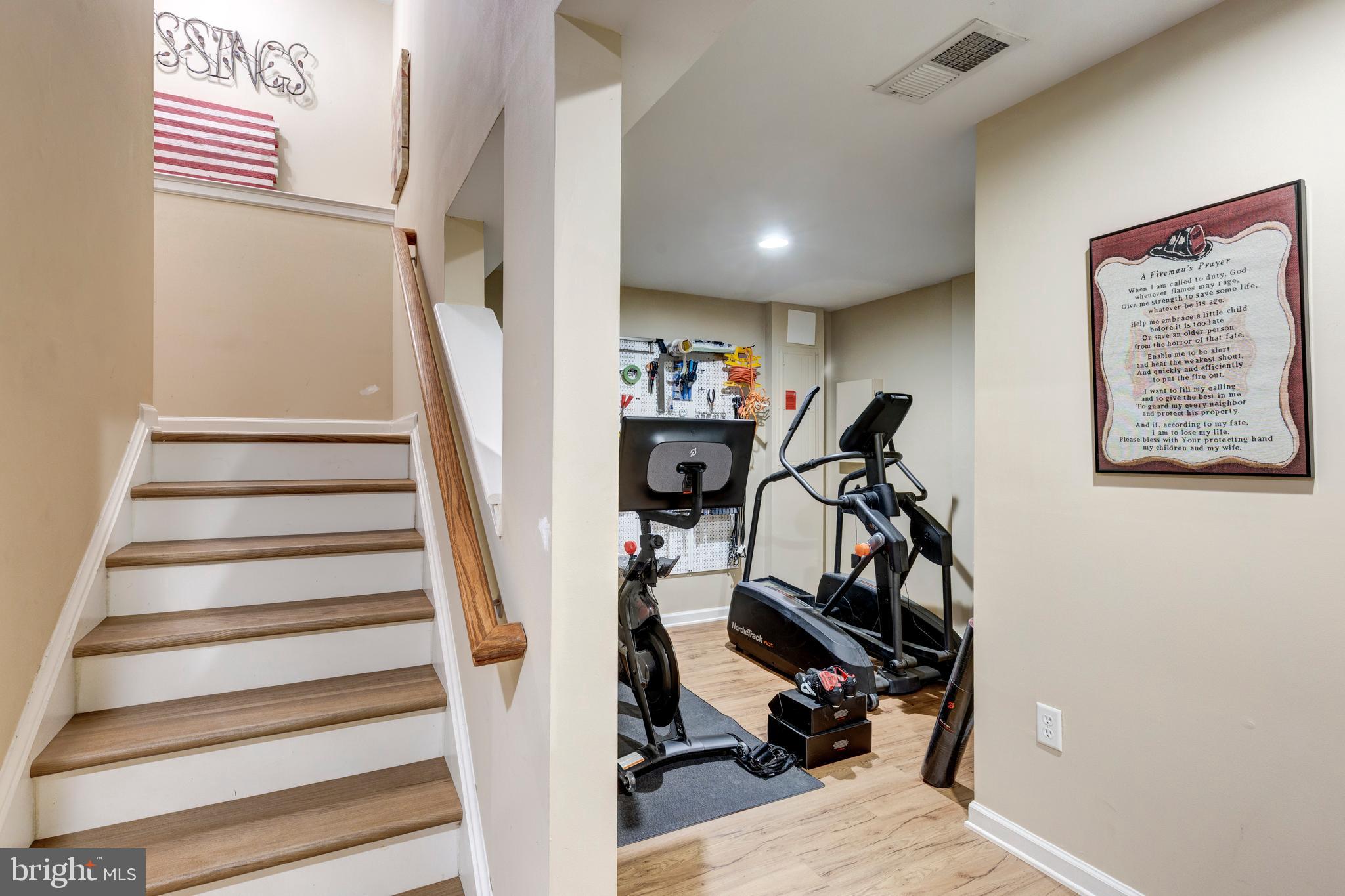 HALLIE HILL FARM - Residential