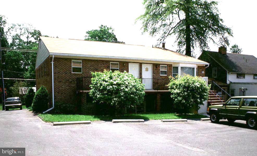 DEER PARK - Commercial Sale