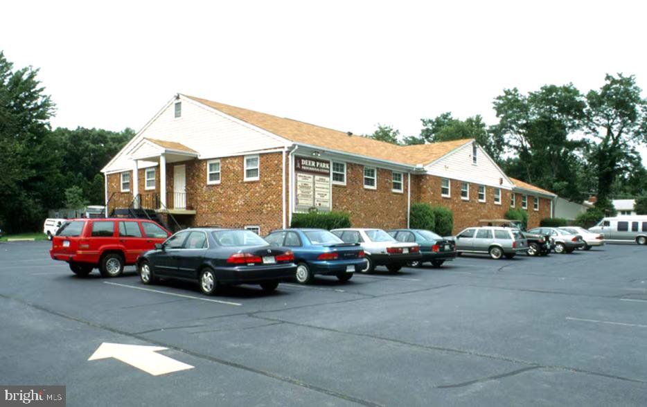 DEER PARK - Commercial Sale