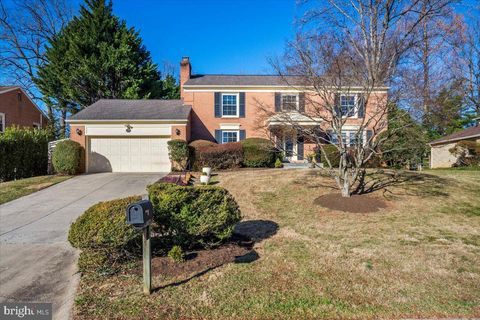 Photo of 10806 Hob Nail Court, POTOMAC, MD 20854 (MLS # MDMC2169684)