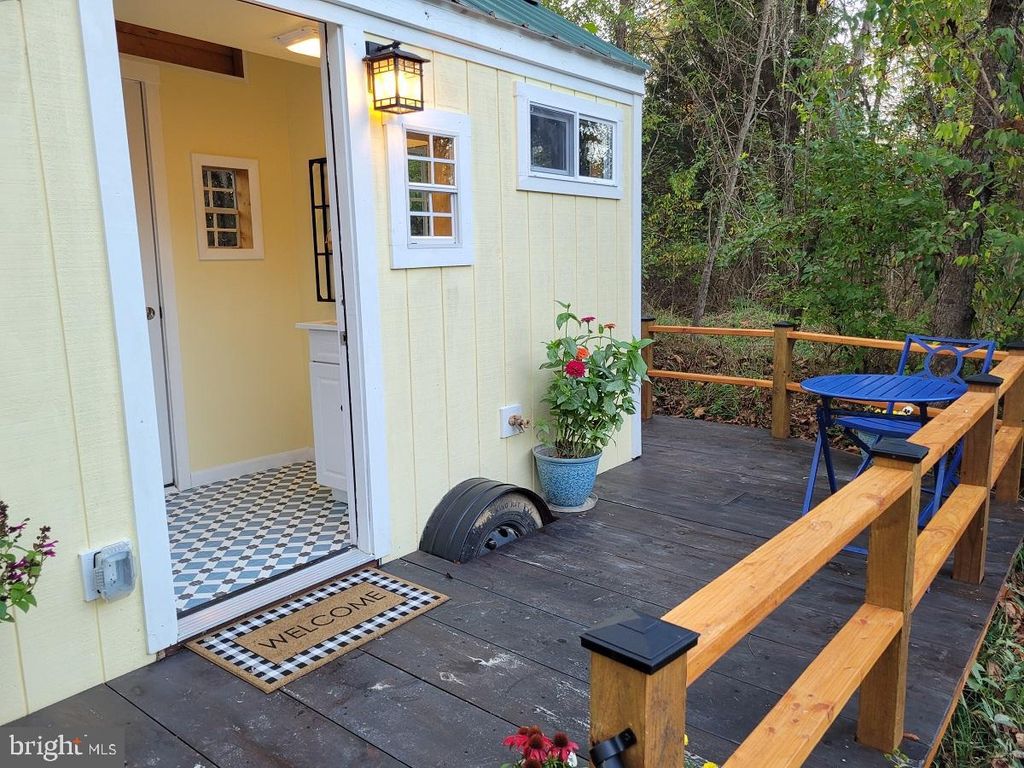 Photo of 338 Ganotown East Road, HEDGESVILLE, WV 25427 (MLS # WVBE2044830)