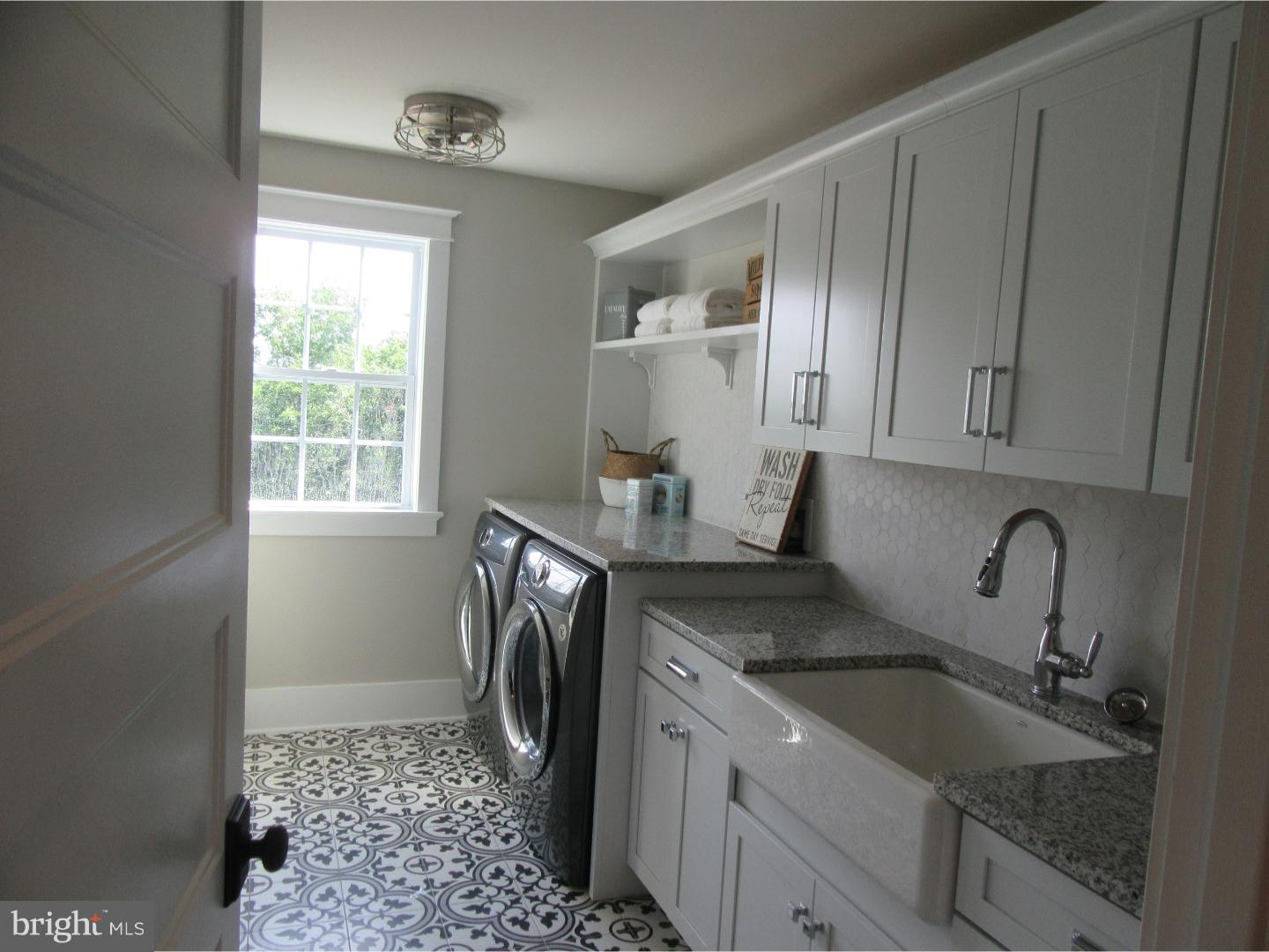 COLLEGEVILLE - Residential