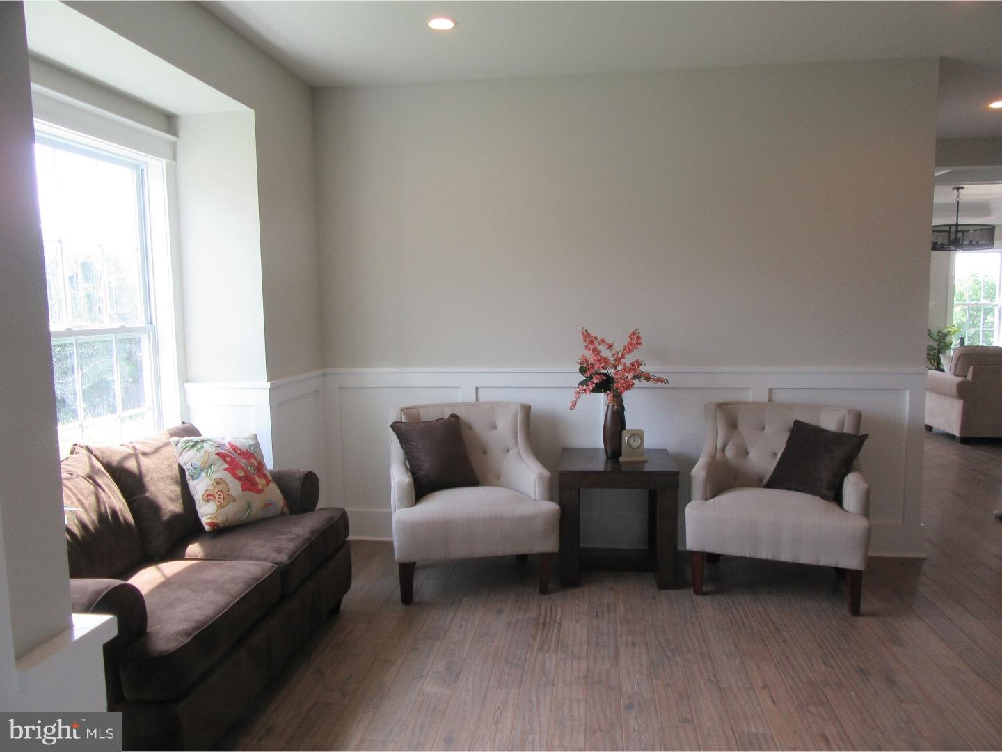COLLEGEVILLE - Residential