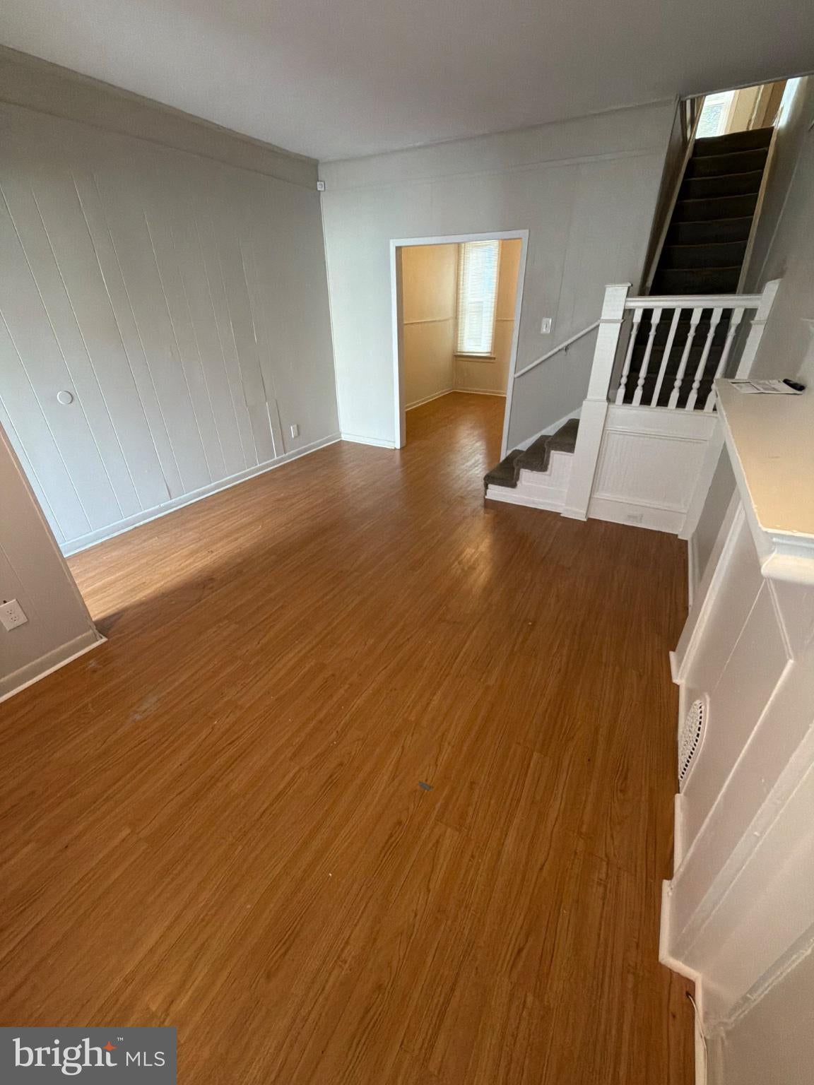 17 LEONARD AVENUE