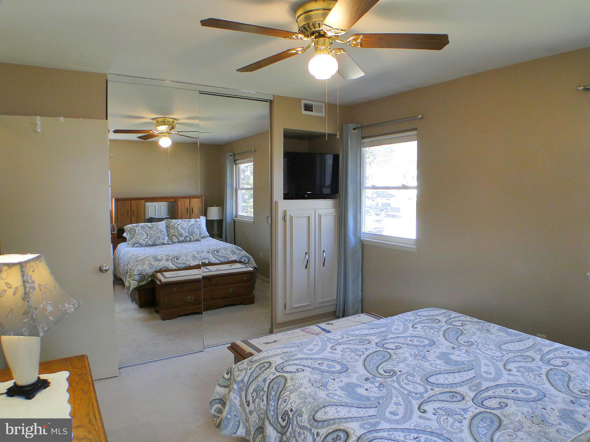 SUBURBIA - Residential