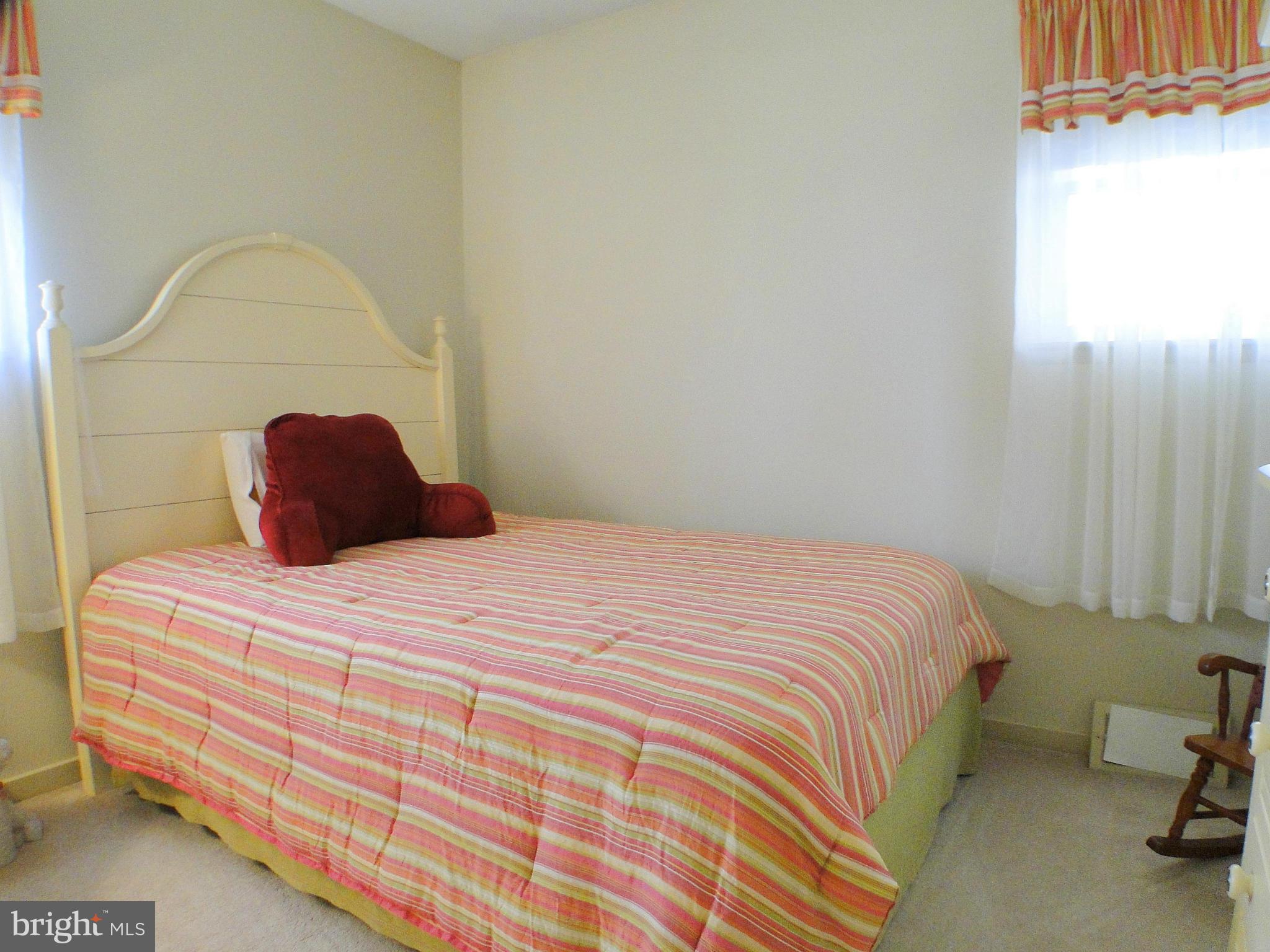 SUBURBIA - Residential