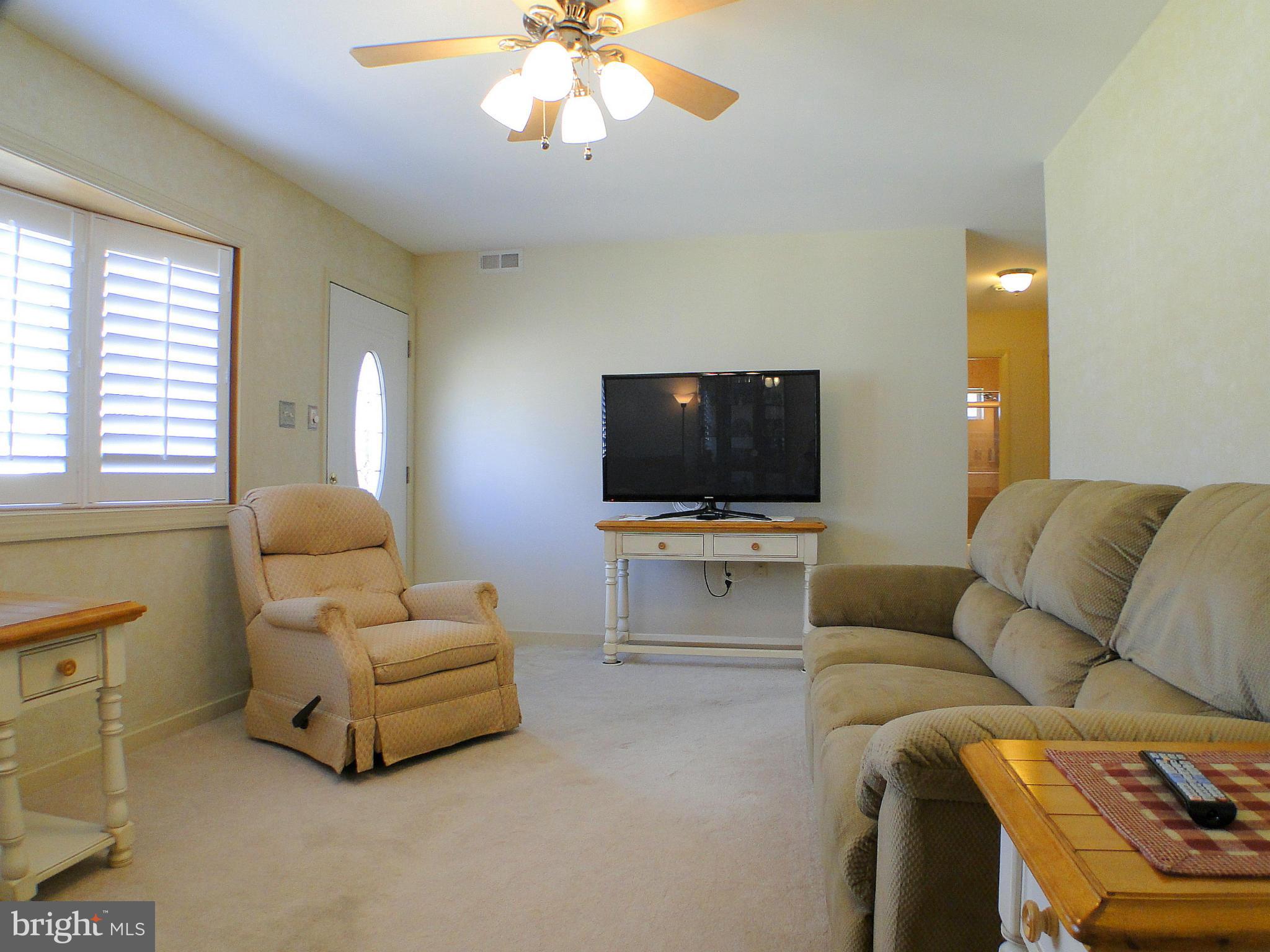 SUBURBIA - Residential