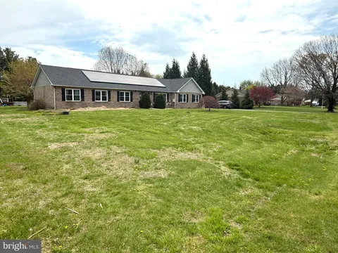 MLS: DENC2100926
