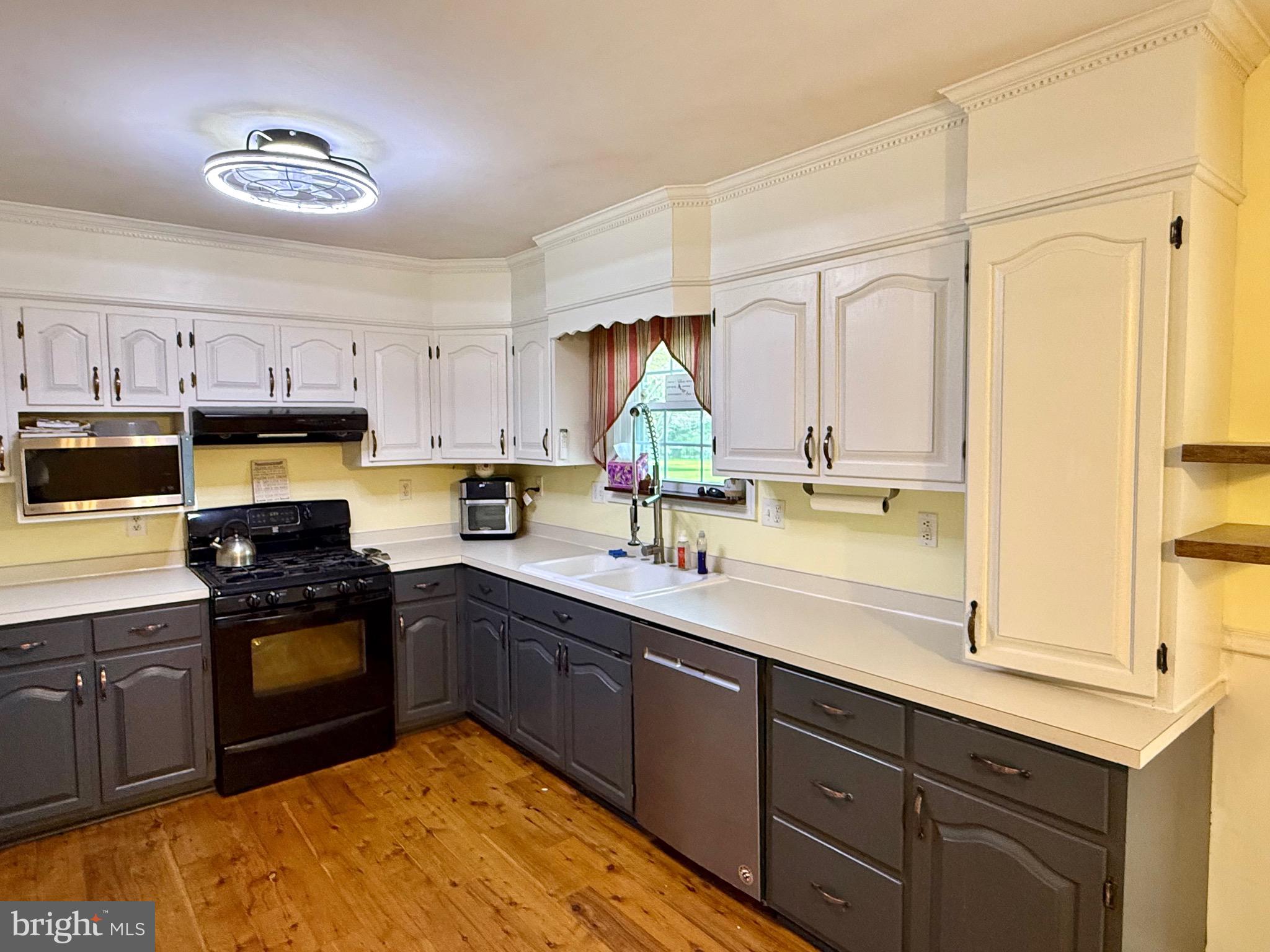 PINE VALLEY FARMS - Residential