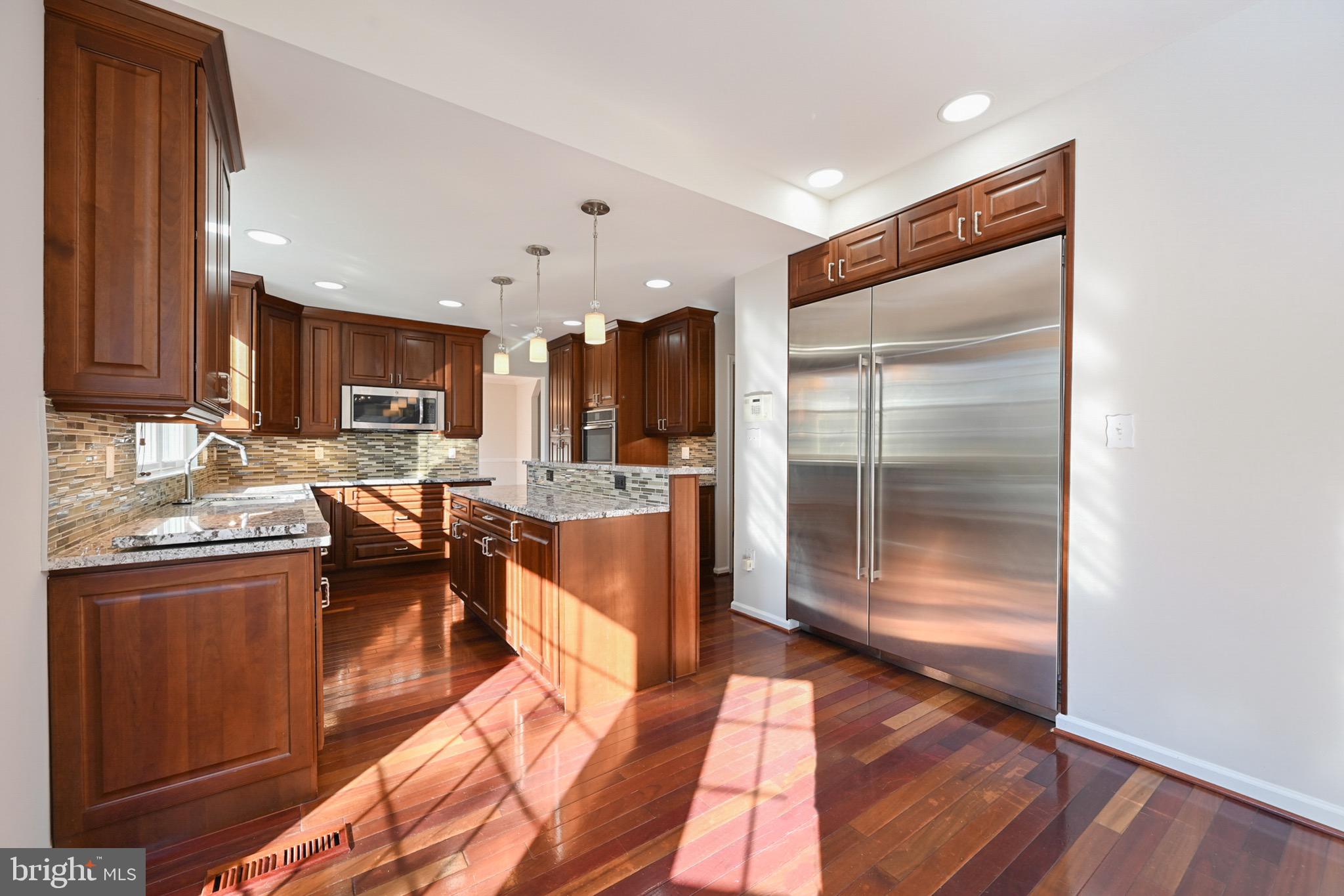 THOMASSON CROSSING - Residential