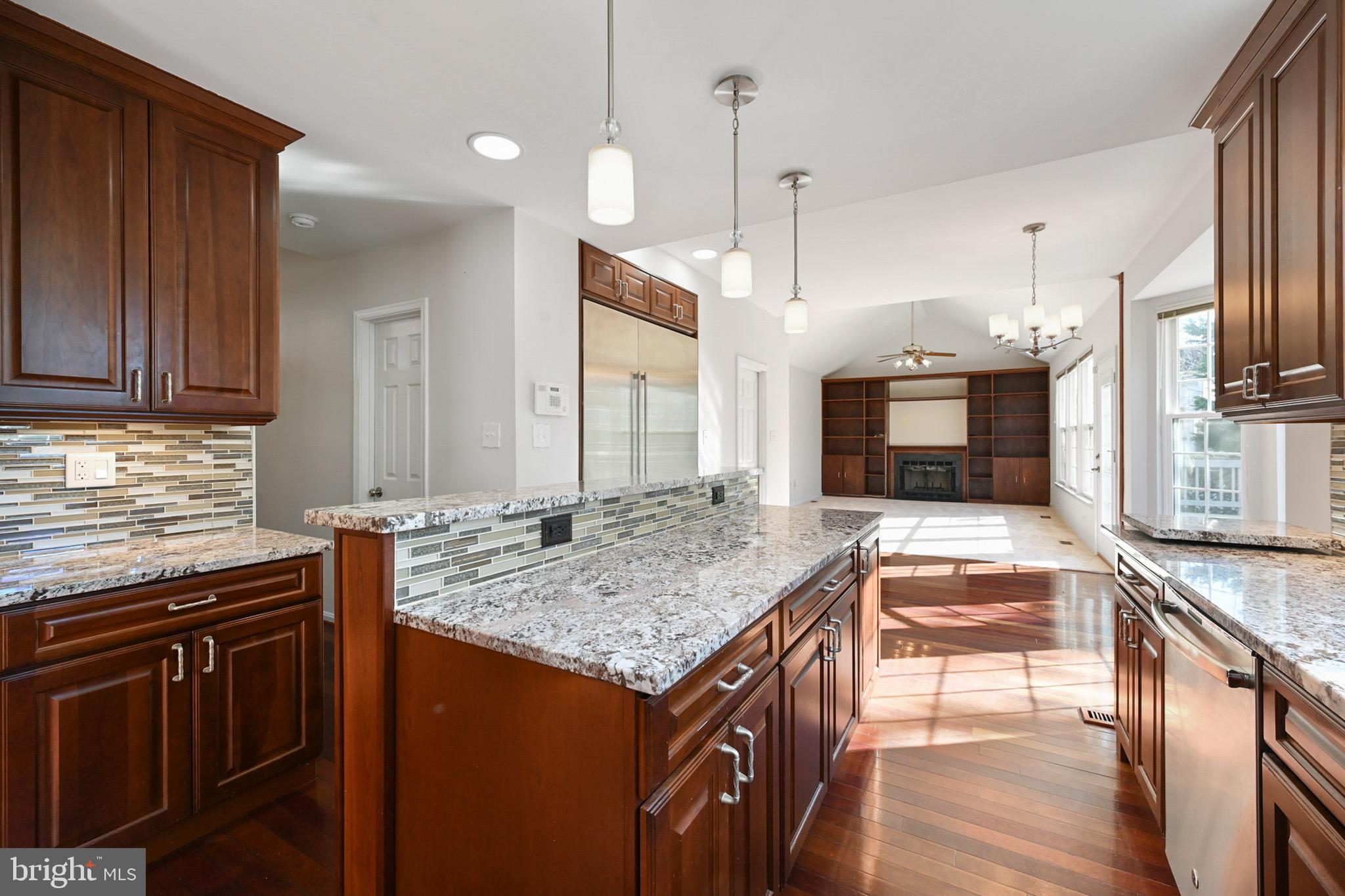 THOMASSON CROSSING - Residential