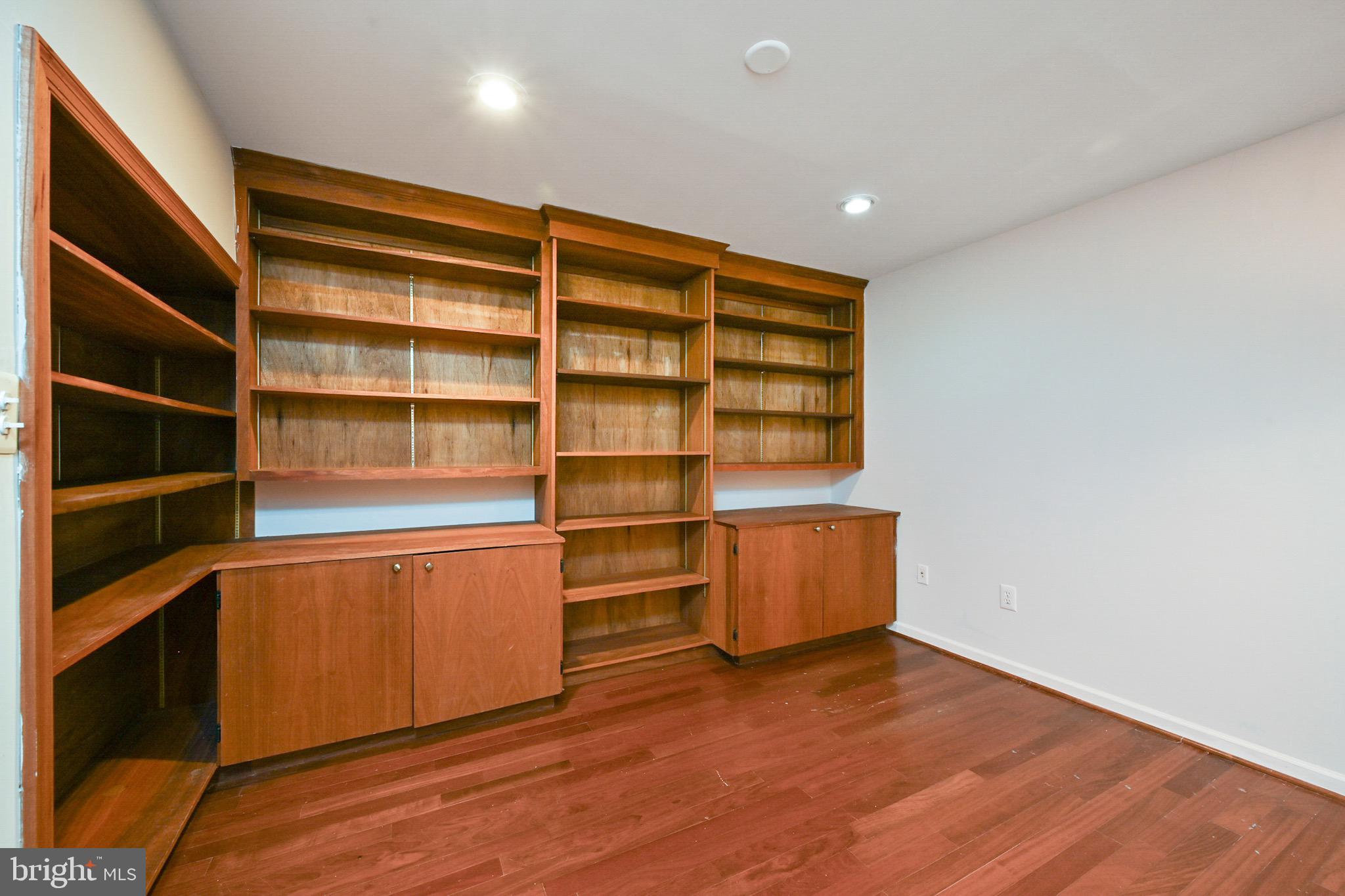 THOMASSON CROSSING - Residential