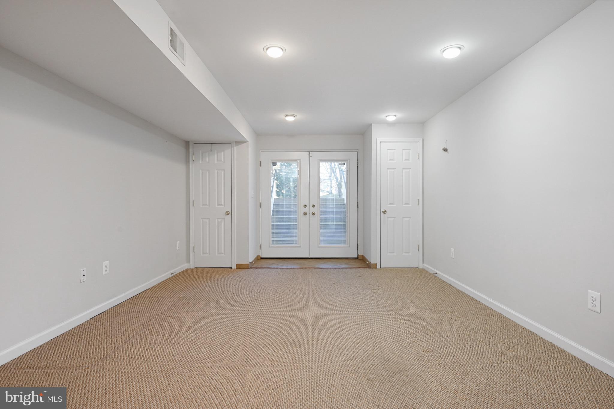 THOMASSON CROSSING - Residential