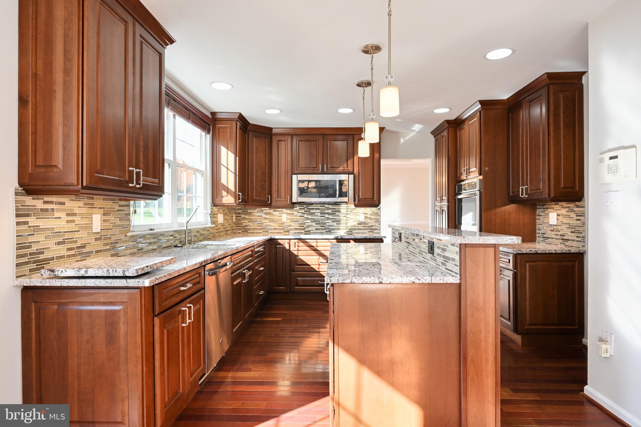 THOMASSON CROSSING - Residential