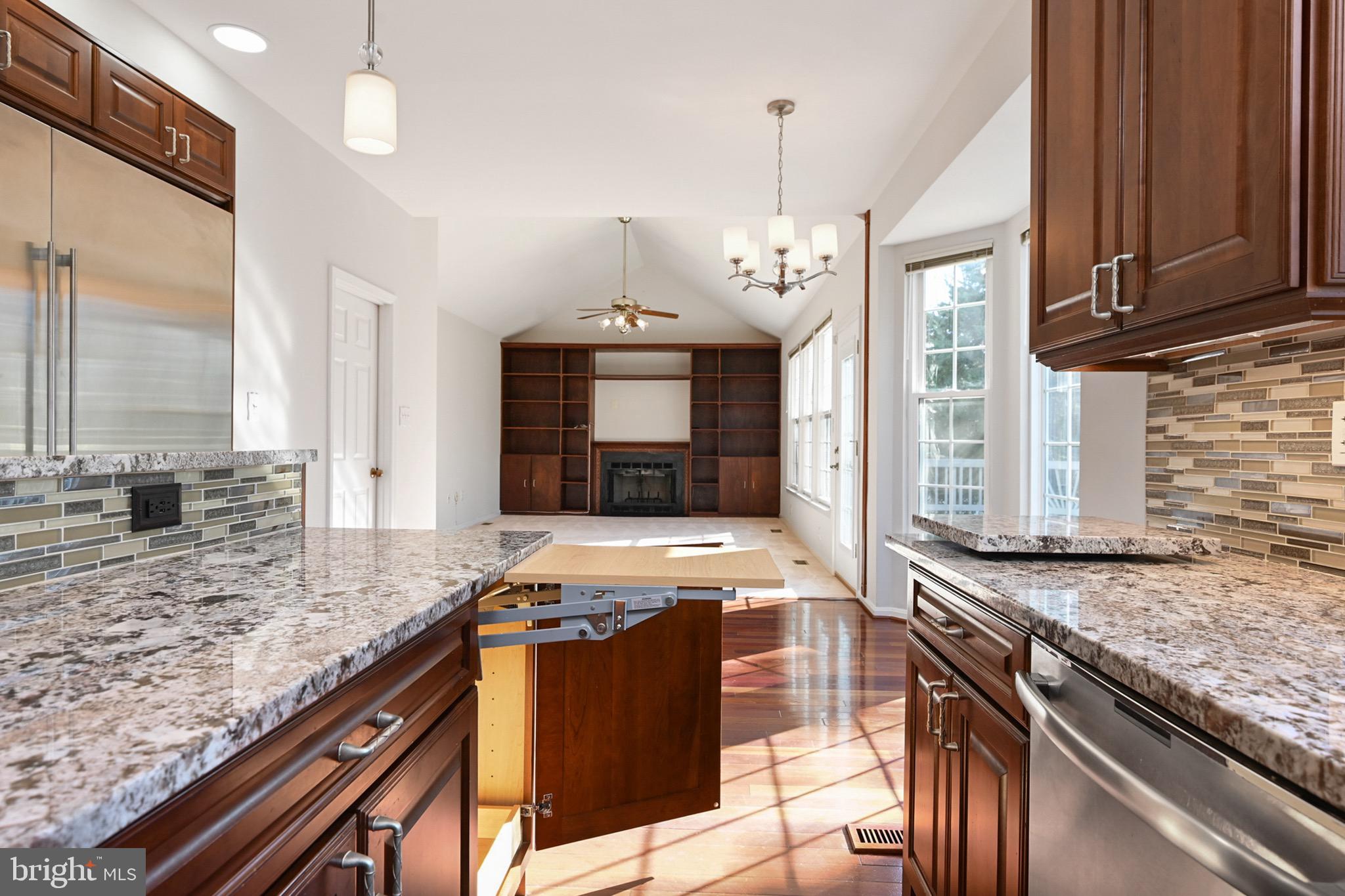 THOMASSON CROSSING - Residential