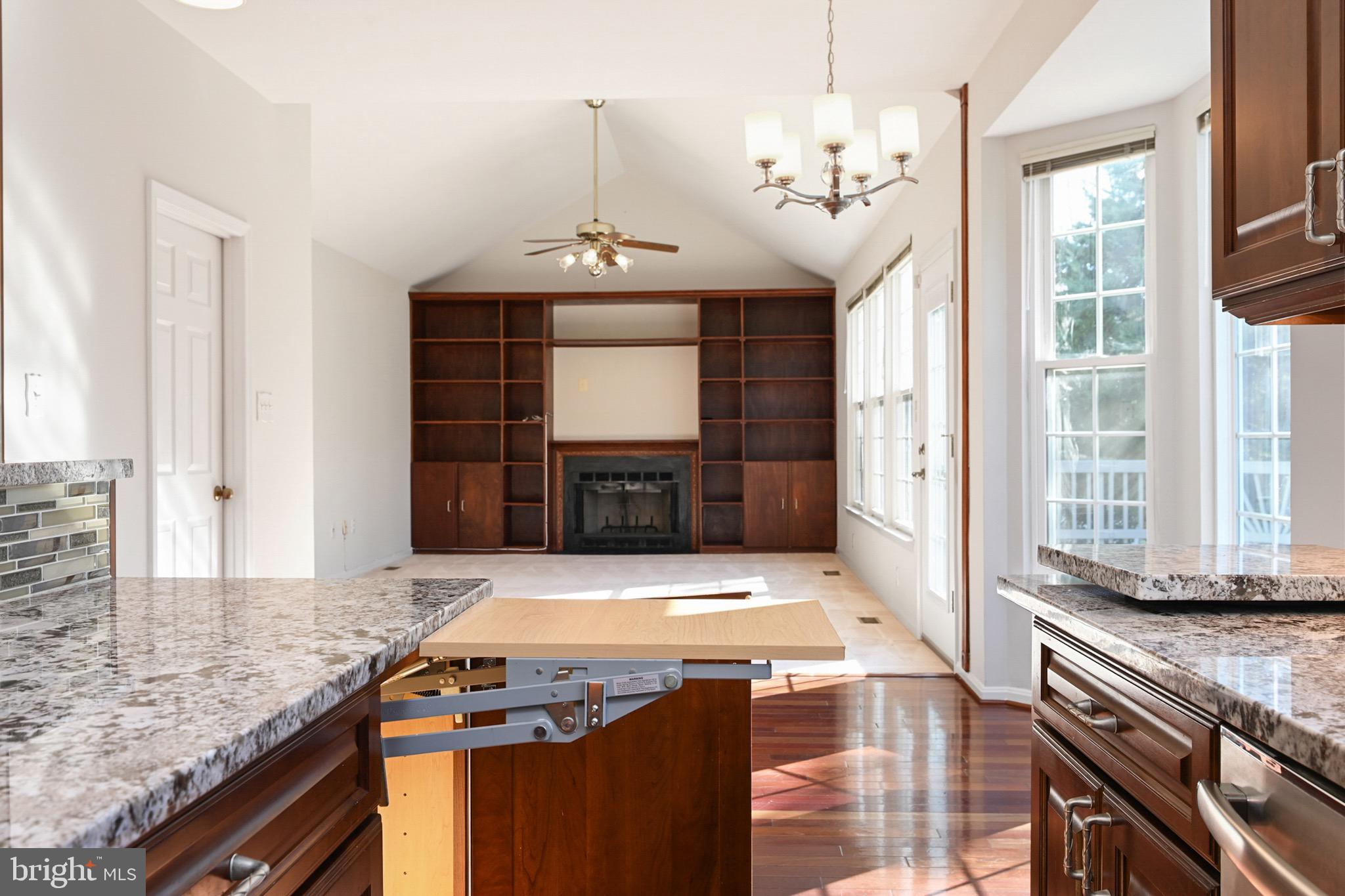 THOMASSON CROSSING - Residential