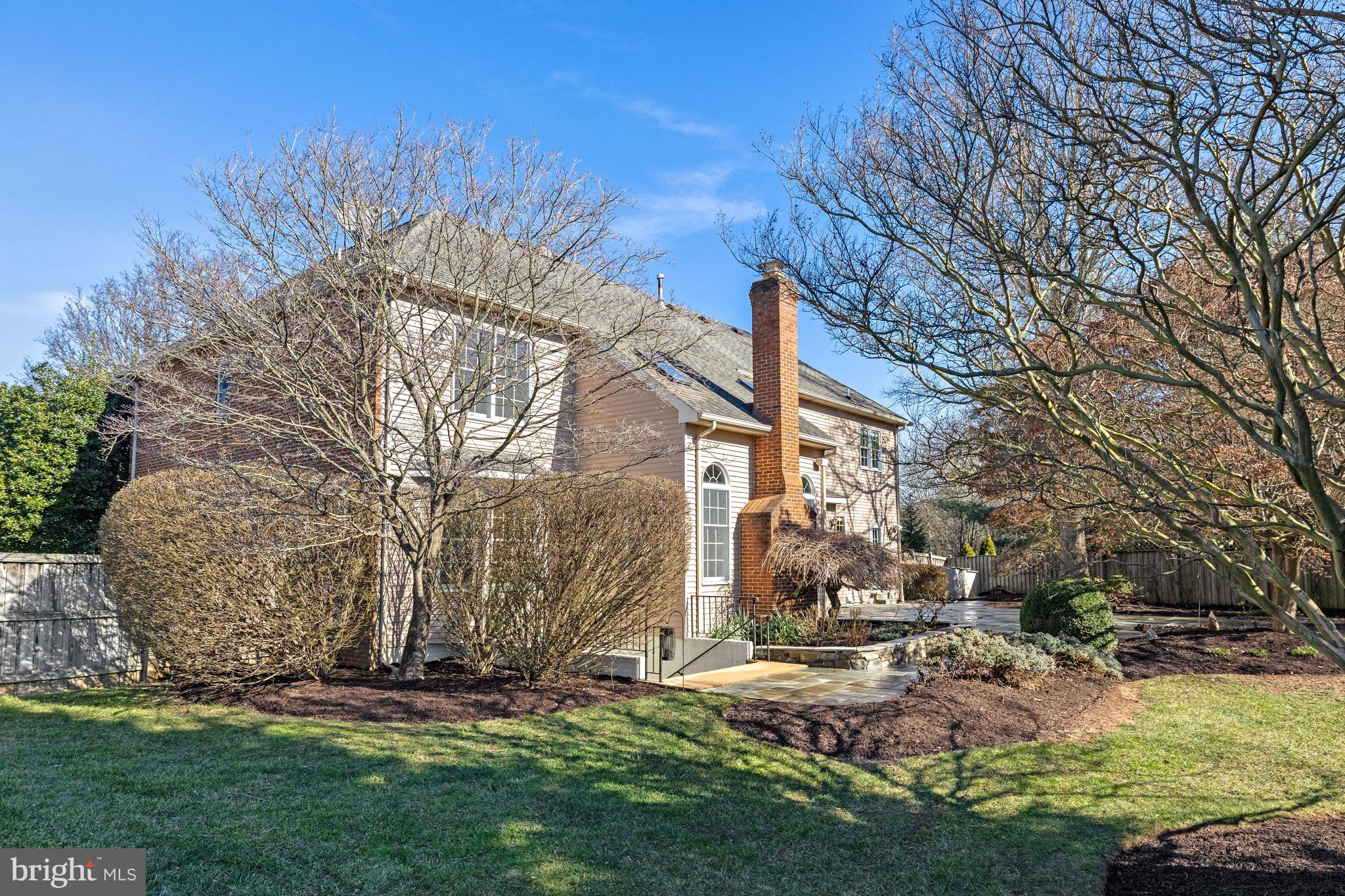 CRIPPENS CORNER - Residential