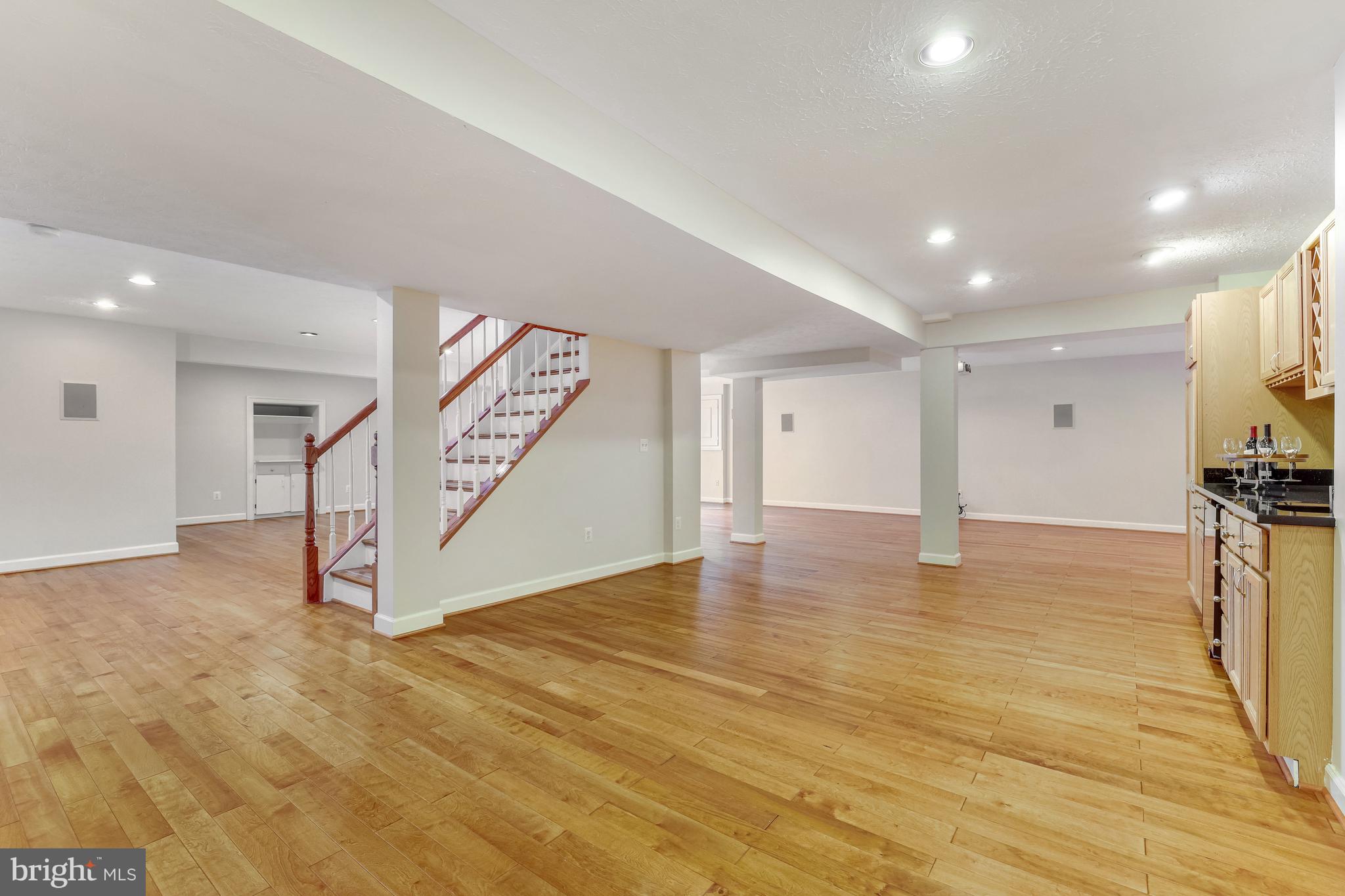 CRIPPENS CORNER - Residential