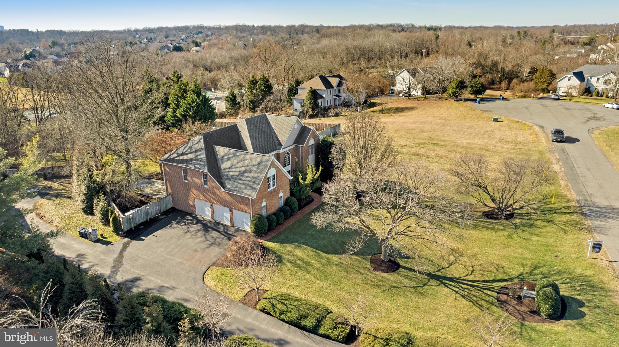 CRIPPENS CORNER - Residential