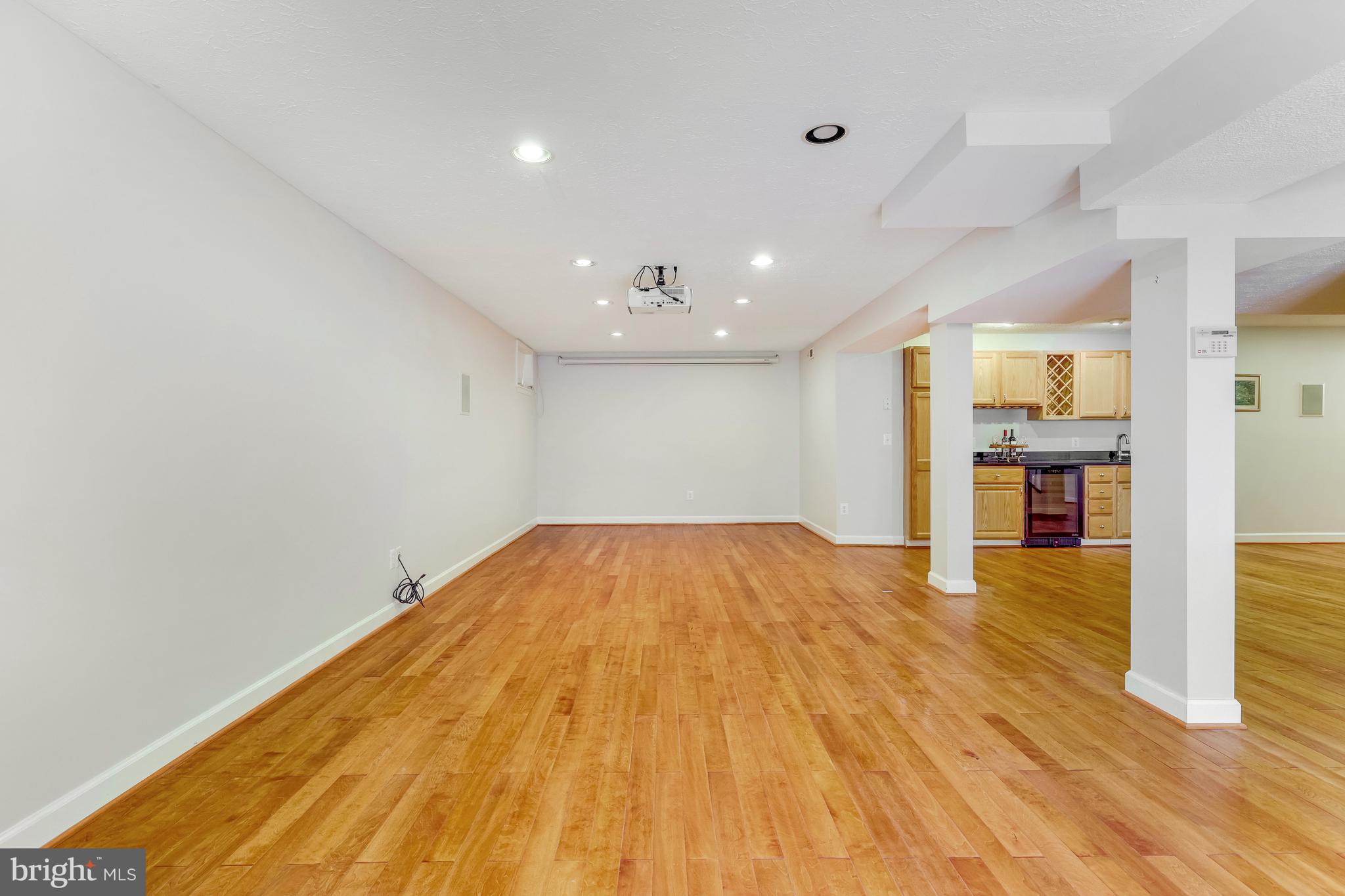 CRIPPENS CORNER - Residential