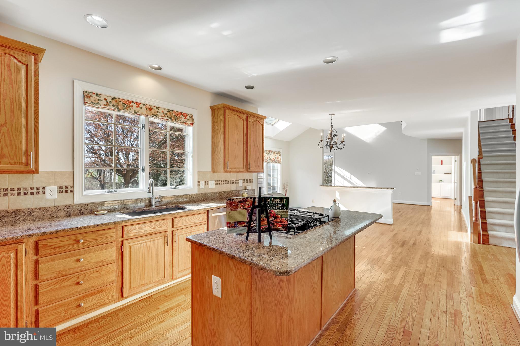 CRIPPENS CORNER - Residential