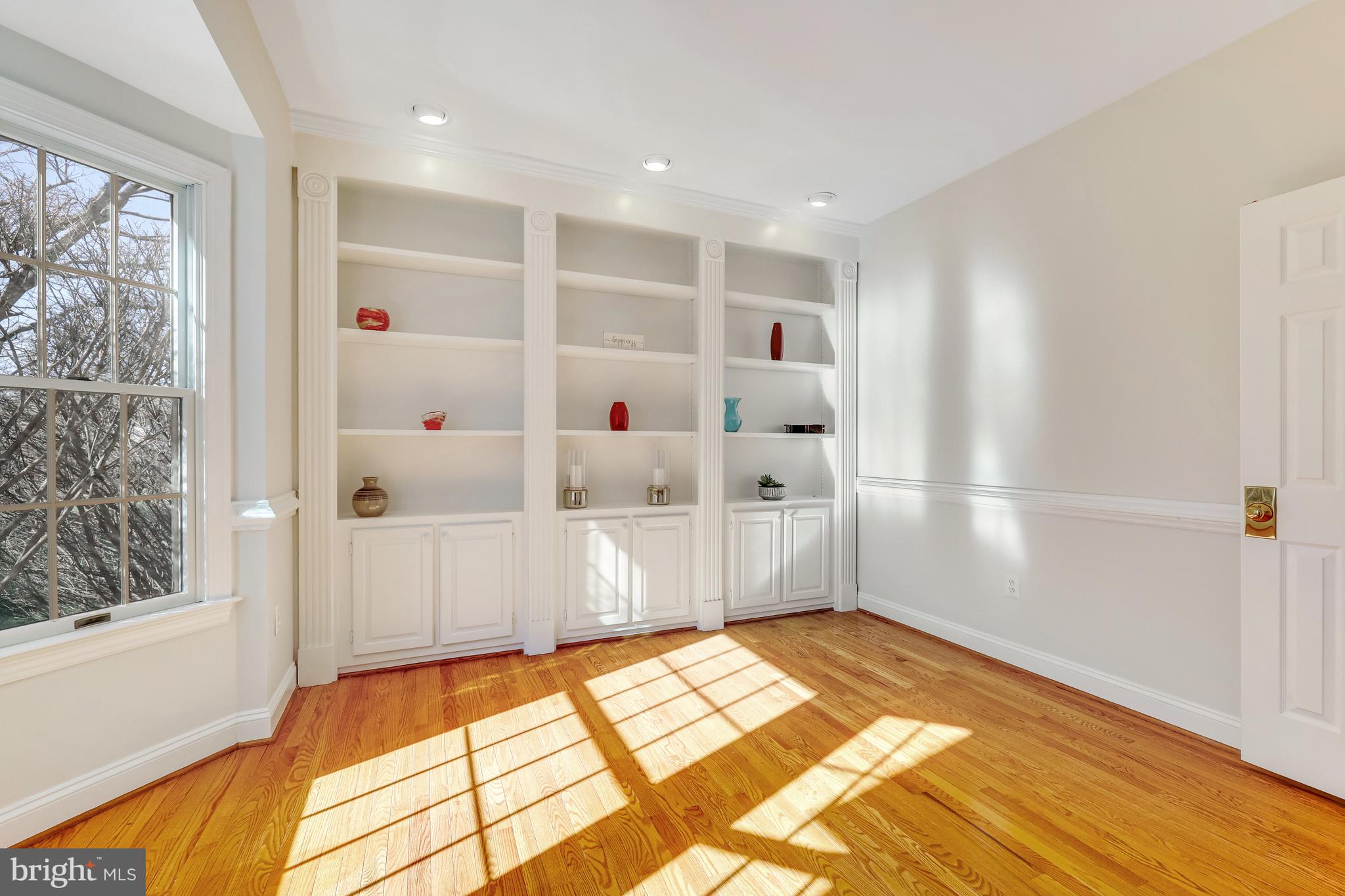 CRIPPENS CORNER - Residential