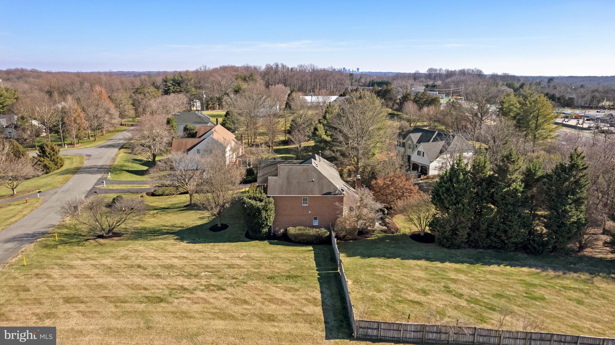 CRIPPENS CORNER - Residential